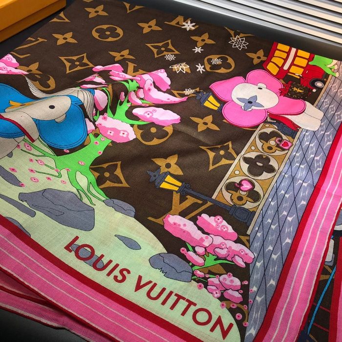 Louis Vuitton Scarf LV00117